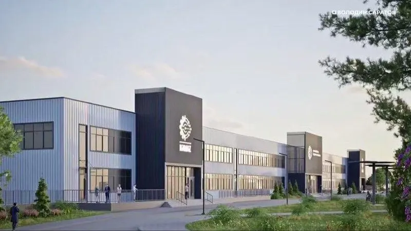 Новое предприятие создаёт роботизированный цикл производства раздаточных коробок для грузовиков, включая КамАЗ, МАЗ и УРАЛ. Запуск планируется на 2029 год, к 2031‑му мощность достигнет около 30 тысяч комплектующих в год.