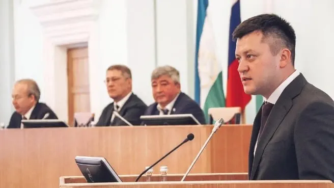 Мавлиев направил письма трём депутатам Горсовета Уфы с инициативой мирного решения спора о защите чести и деловой репутации после решения об увольнении мэра.