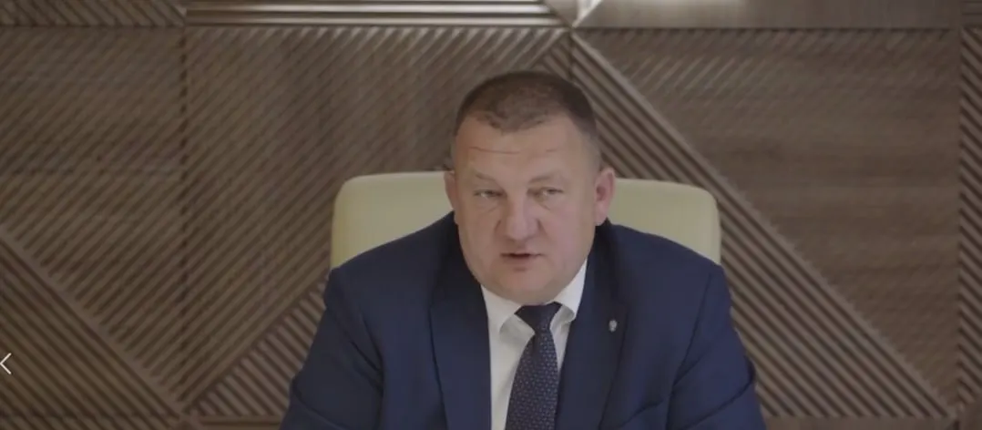 И.о. министра промышленности и торговли региона сообщил о росте потребления топлива и о том, что машины правительства стоят в очереди так же, как и другие, без специальных преференций.