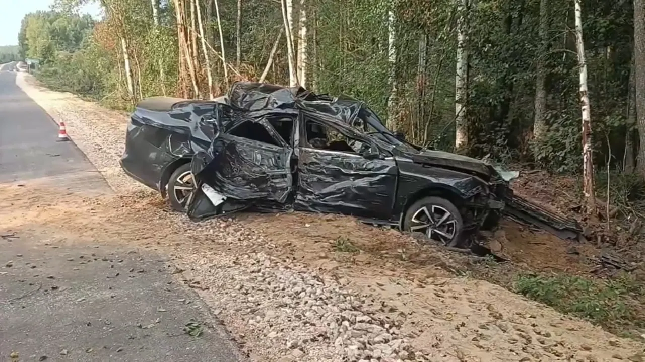 В Нижегородской области в ДТП погиб 39-летний мужчина; ещё один человек получил смертельные травмы.