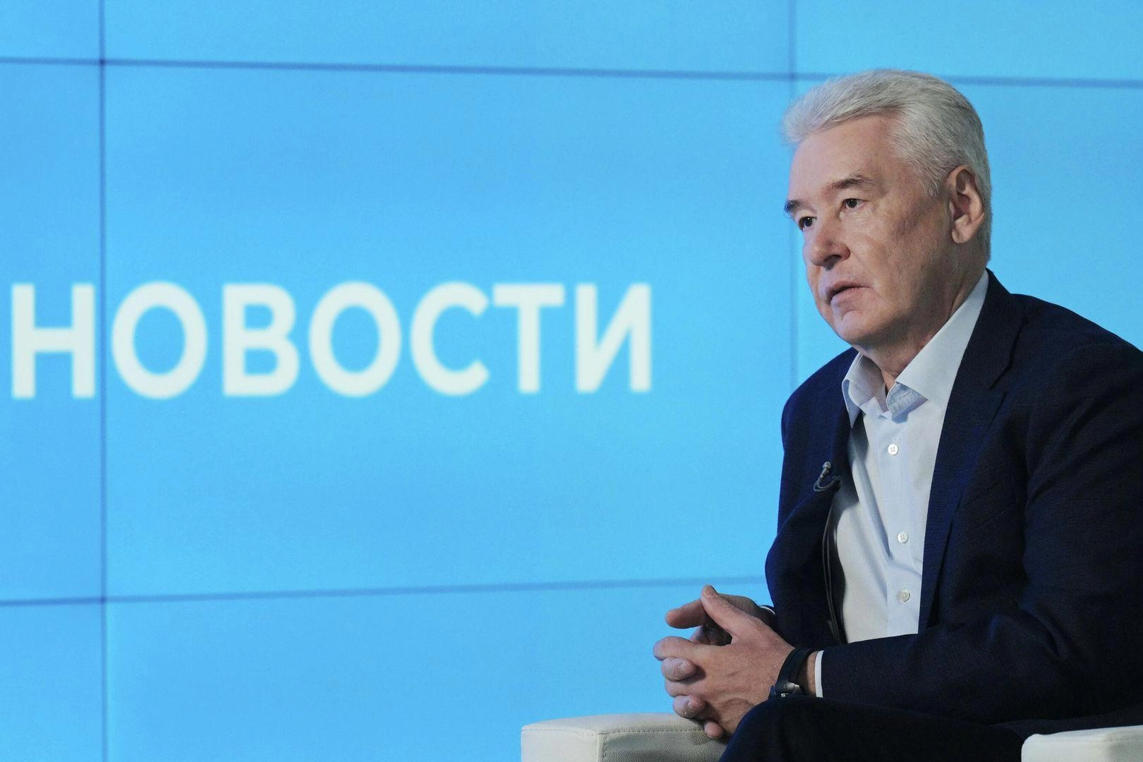 Мэр Москвы отметил, что призывы задействовать всю экономику ради войны неподтверждены реальностью и без устойчивой мирной экономики трудно победить на фронте.