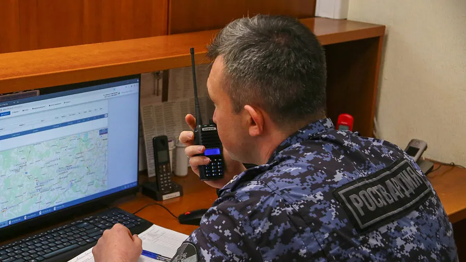 Иск касается акций заводов, занимающихся радиосистемами для силовых структур; рассмотрение дела назначено на 9 октября.