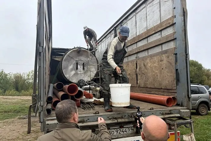 130 тысяч мальков стерляди выпустили в Филейском затоне на реке Вятке. Мероприятие поддерживает биоразнообразие и устойчивость экосистем региона.