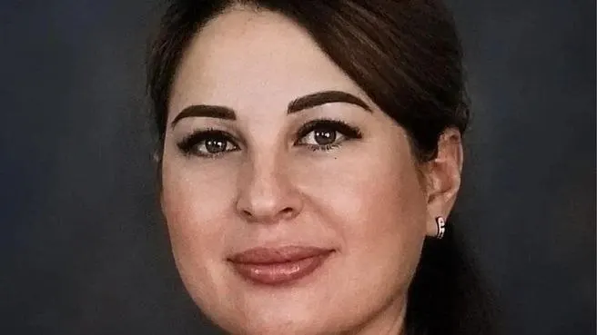 Землячка Алина Волкова, командир отделения эвакуации раненых, получила память и уважение за свою службу и мужество.