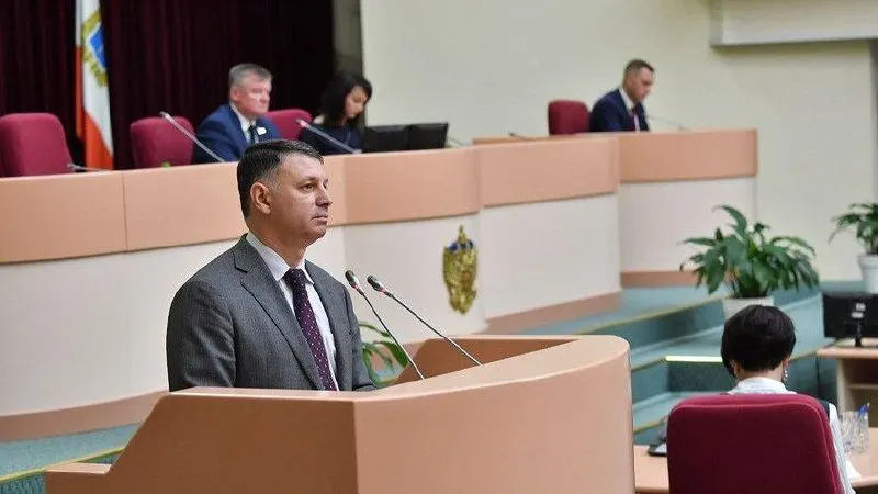 По итогам голосования в Саратовскую городскую думу победила «Единая Россия» — 29 мест; 15 депутатов вернулись из прошлого созыва, 22 — новые.