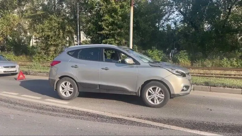 40-летний водитель Hyundai сбил мужчину на улице Барнаульская; пешеход погиб на месте.