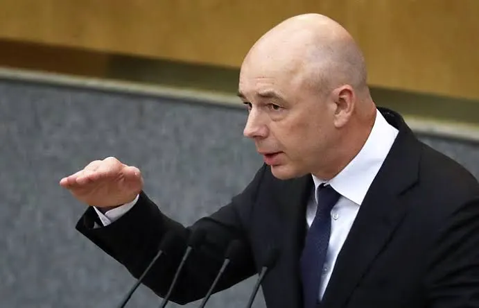 Антон Силуанов назвал наличие подушки финансирования обязательной нормой и объяснил роль ФНБ в условиях колебаний цен на нефть.