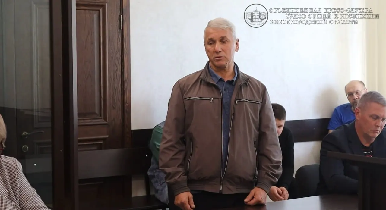 В сентябре 2024 года водитель на КамАЗе не заметил малолетнего велосипедиста в микрорайоне Большое Пикино и сбил его. Пострадавший скончался в больнице. Приговор — четыре года колонии общего режима и компенсация морального вреда свыше 4 млн рублей.