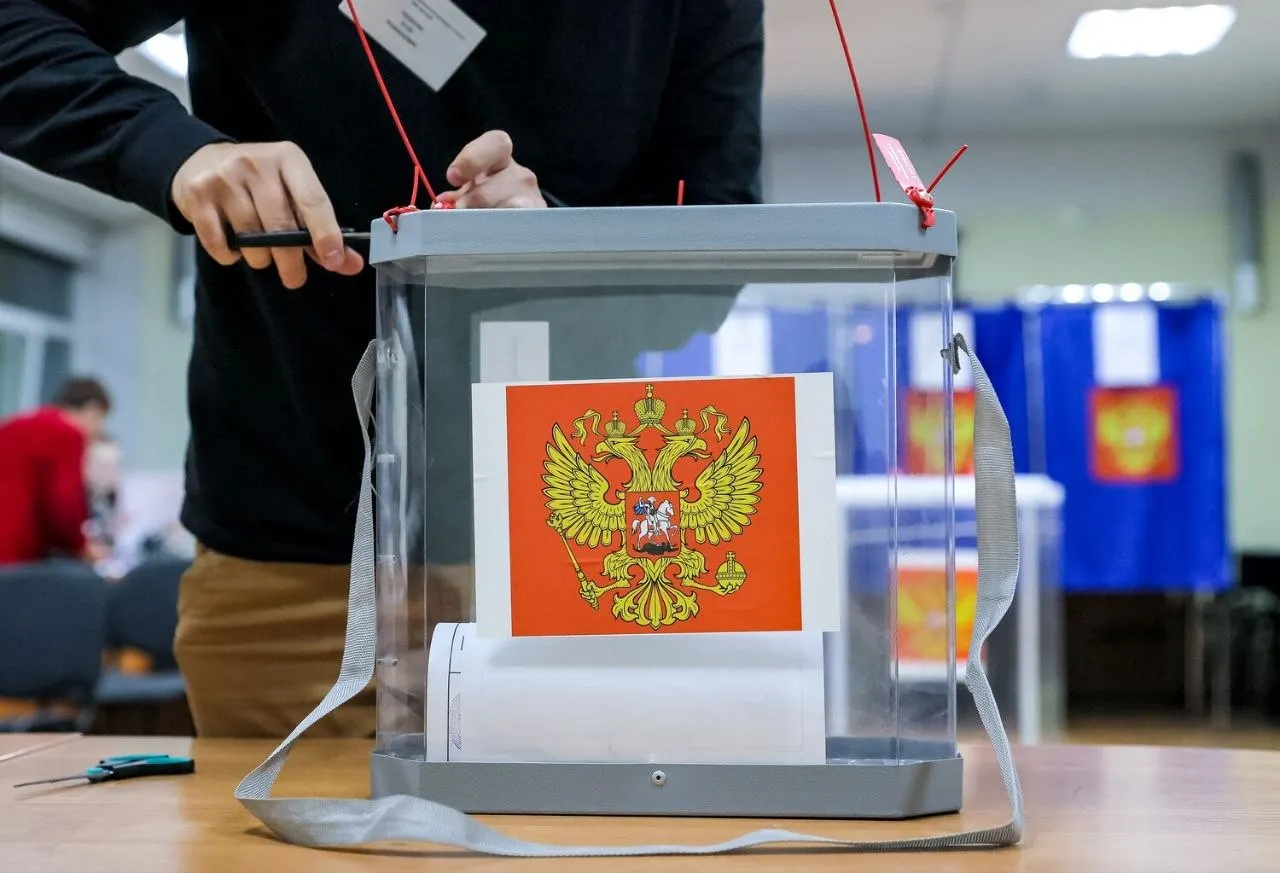 Первые данные экзит-полов по итогам второго дня выборов EDG-2026: распределение голосов между партиями и возможные изменения в политических раскладах.