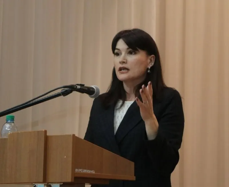 Кадровая волна в правительстве Чувашии: уходят чиновники, приходят новые назначения, а за спиной — расследования и кадровый обмен.