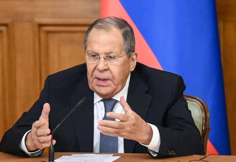 Министр иностранных дел России сообщил о нарастании информационной борьбы вокруг операции и прогнозирует её дальнейшее обострение.