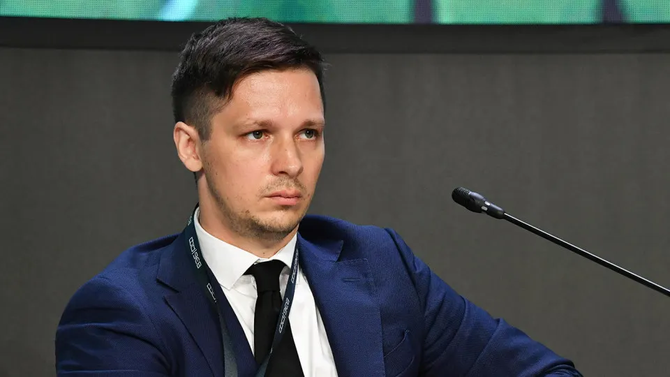Госбюджет достиг 39% ВВП; эксперты предупреждают о риске снижения темпов роста и грядущих налоговых изменений.