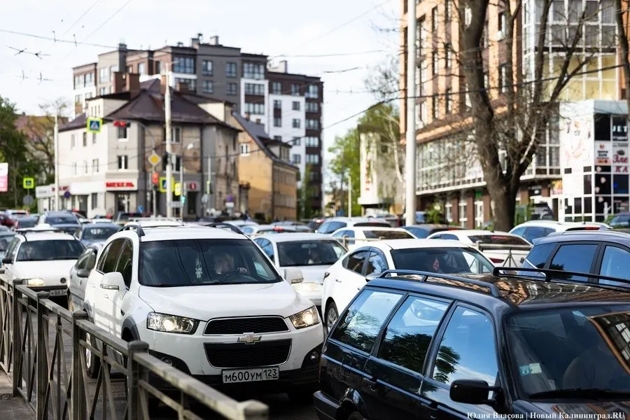 В регионе за год число выданных автокредитов упало примерно на 9–10%, в то же время по стране наблюдается общий спад спроса на авто кредиты.