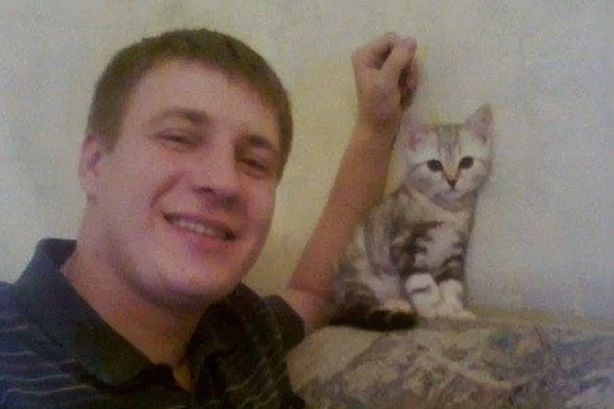 35-летний мужчина напал на родителей во время семейной ссоры; женщина погибла на месте.