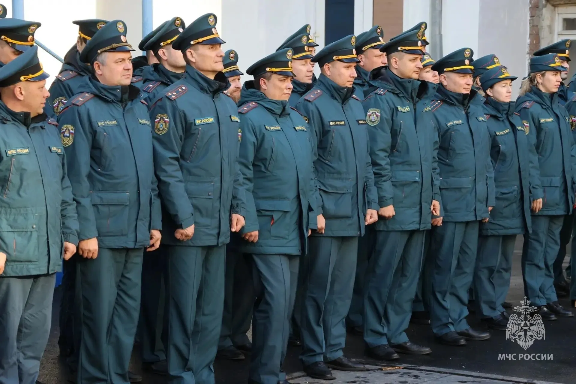 Игорь Быков, руководивший тушением крупных пожаров региона и координацию действий спасательных служб, завершил долгую службу.