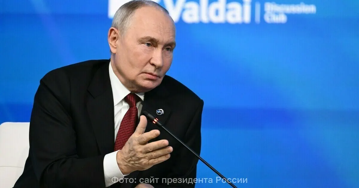 Президент России Владимир Путин заявил, что граждане шли на выборы вопреки давлению и угрозам со стороны соседнего государства.