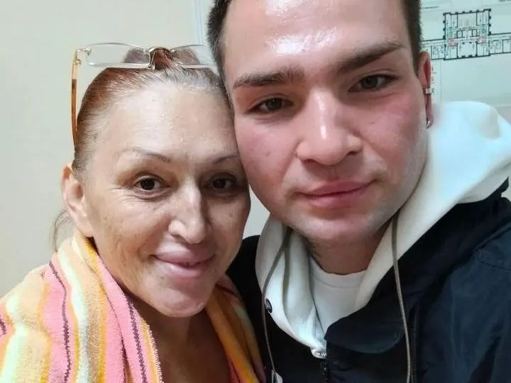 Айсылу Чижевская рассказала о борьбе с раком, пережившей операции и ценности каждого дня после этого испытания.