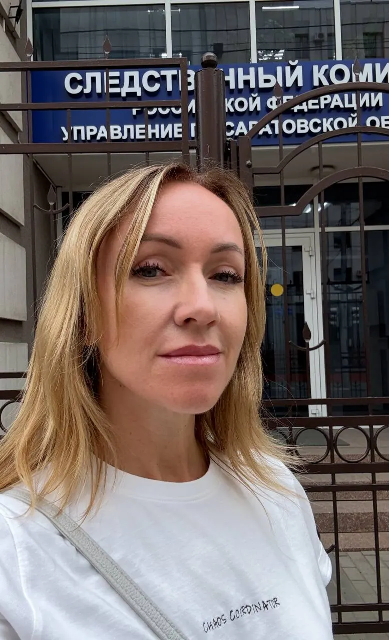 Суд в Саратовской области вынес штраф за нарушение порядка деятельности иностранного агента; позже ей предъявили обвинение по делу об оскорблении власти.