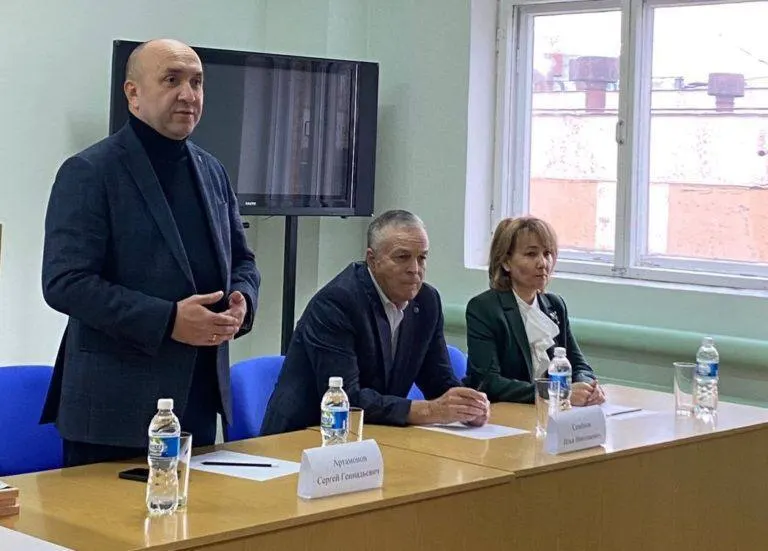 В школе города Новочебоксарск зафиксирована вспышка норовируса: пострадавшими признаны 217 учеников и 10 сотрудников, расследование завершено.